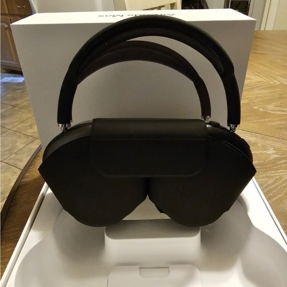 Airpod max space gray